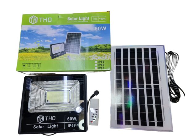 Solar Light 60W napelemes led lámpa alkonyatkapcsolóval távirányítóval IP67