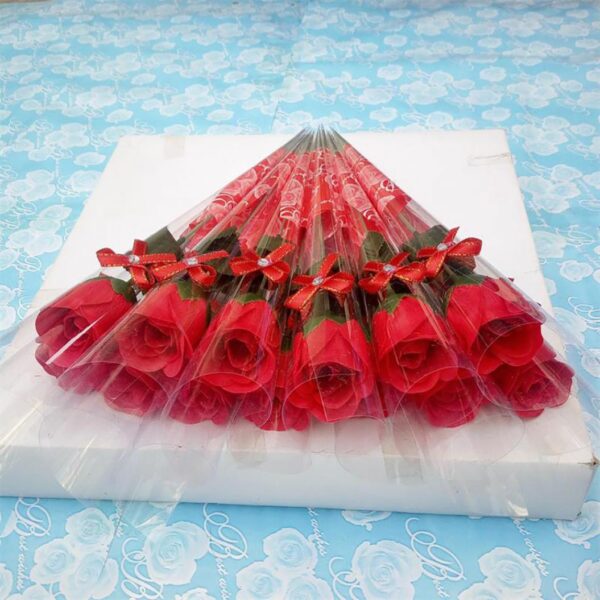 egyszárú mesterséges rózsa szappan virágból készült dekorációs ajándék ,piros és rózsaszín színben
