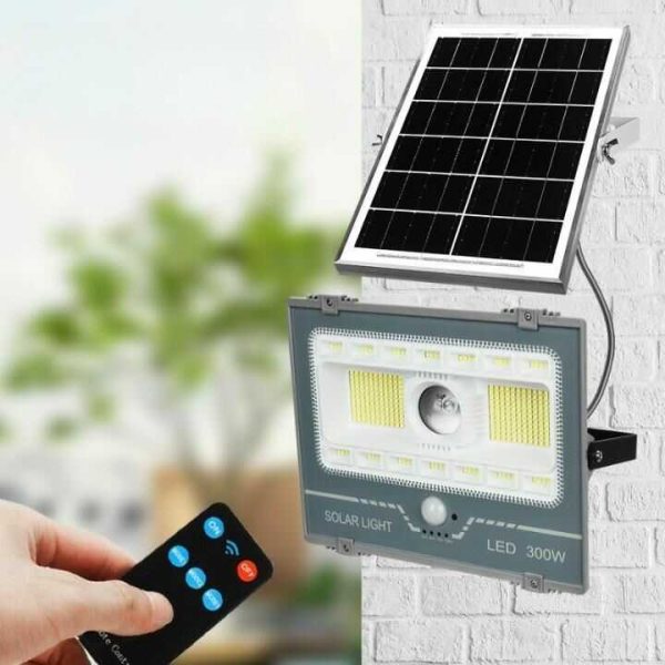 XG-T39 Napelemes utcai lámpa mozgásérzékelővel és távirányítóval 300W